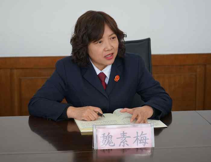 省高级人民法院副院长陈天雄赴秦州法院慰问全国模范法官魏素梅