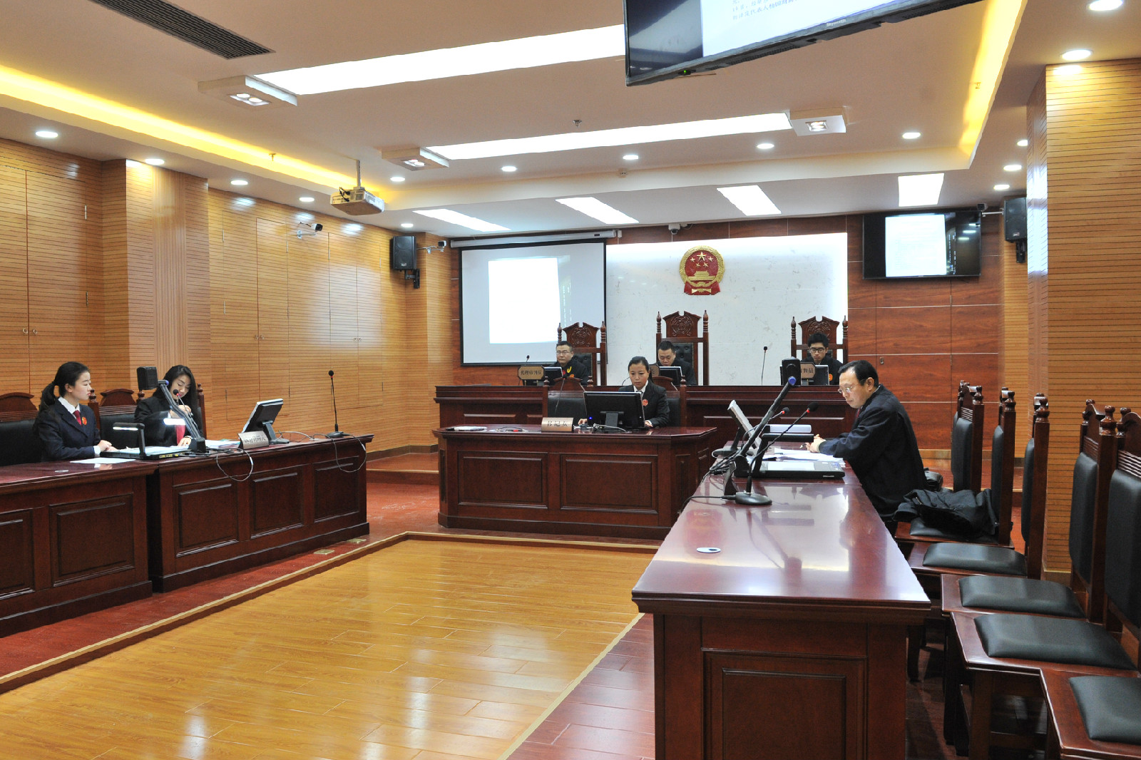 城关法院依法公开宣判原告王某诉被告甘肃某养殖业有限公司买卖合同