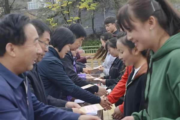 微信图片_20181009100735_副本.jpg