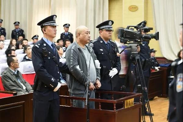 中基层法院新闻 1988年5月至2002年2月间,被告人高承勇在甘肃省白银市