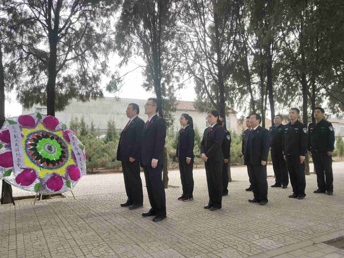 清明扫墓_副本.jpg