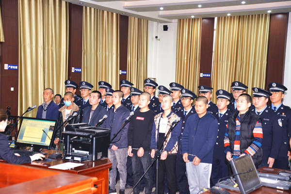 漳县人民法院公开宣判史某某等人恶势力犯罪团伙案件