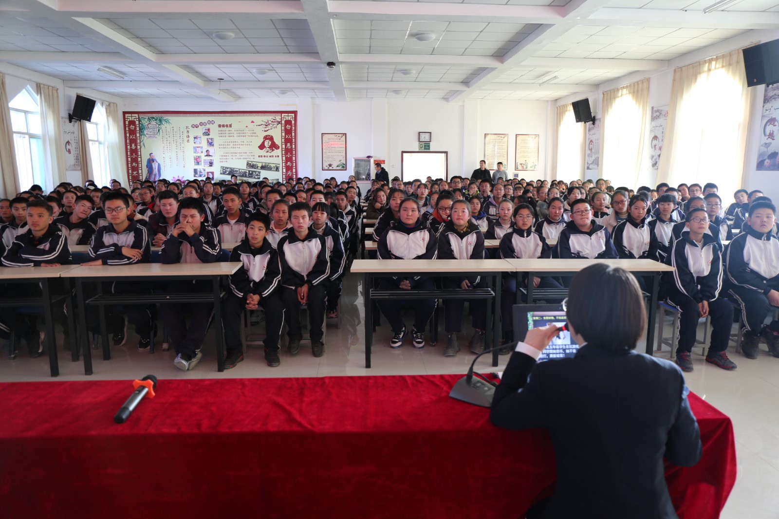 8Y0A4157_wps图片.JPG