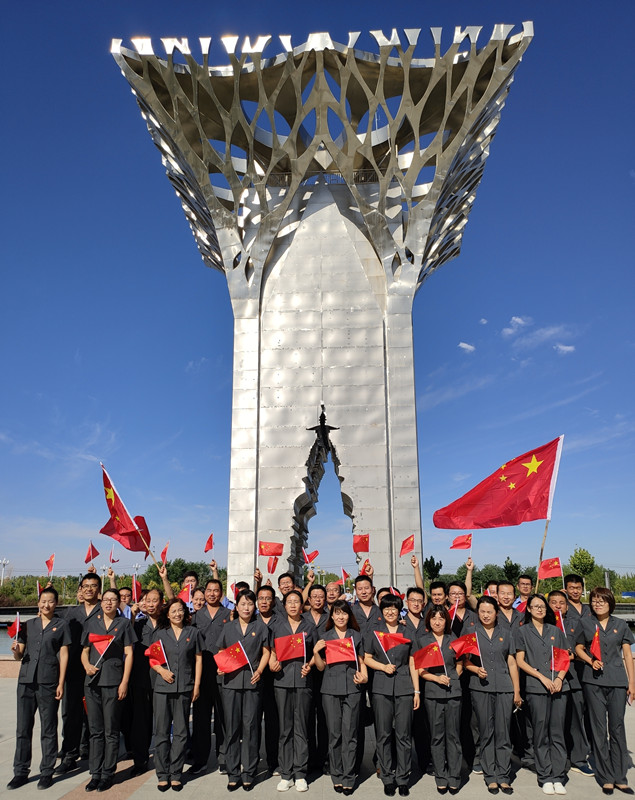 庆祝新中国成立70周年活动三、学唱爱国赞歌.jpg