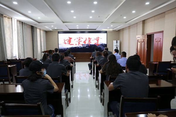4E0A2337_副本.jpg