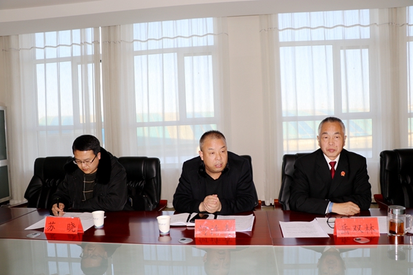 何主任点评.JPG