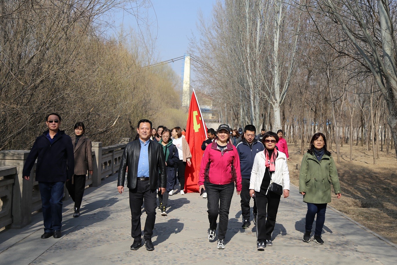 行进.JPG