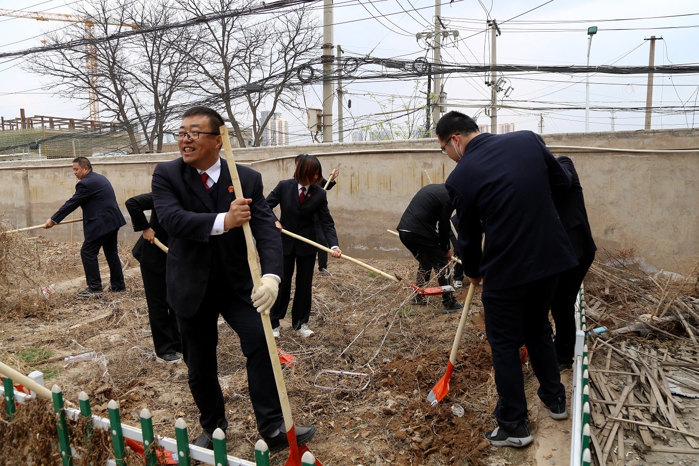 7挖地.JPG