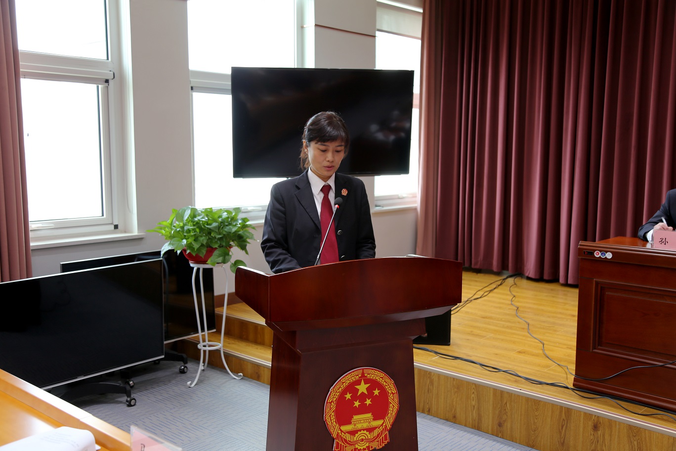 史科长.jpg