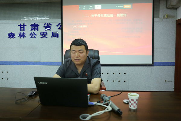 图1.png