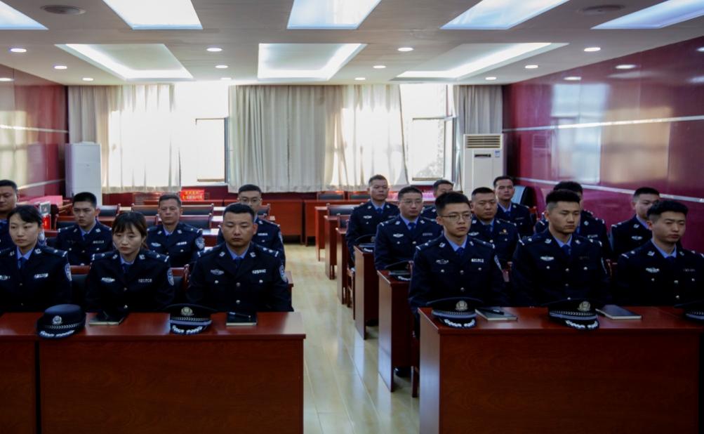 警务2.jpg