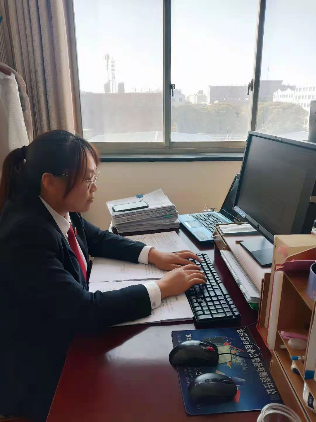 张艳.jpg