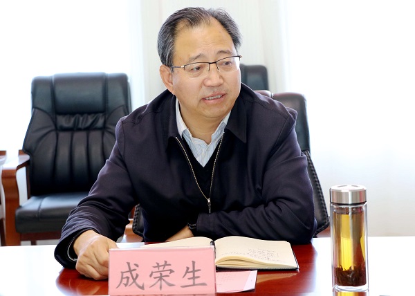 讲话.JPG