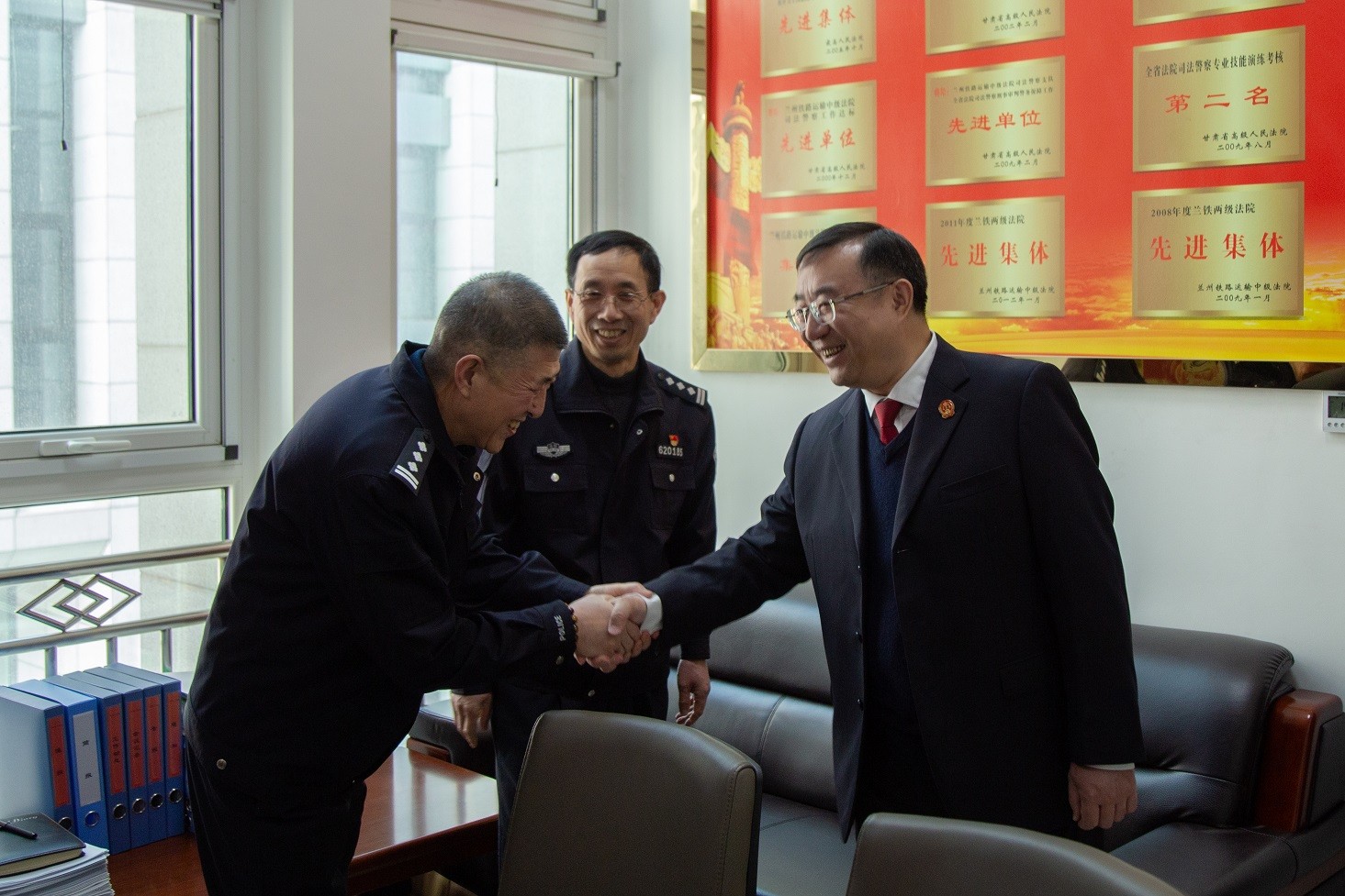 法警队1.jpg