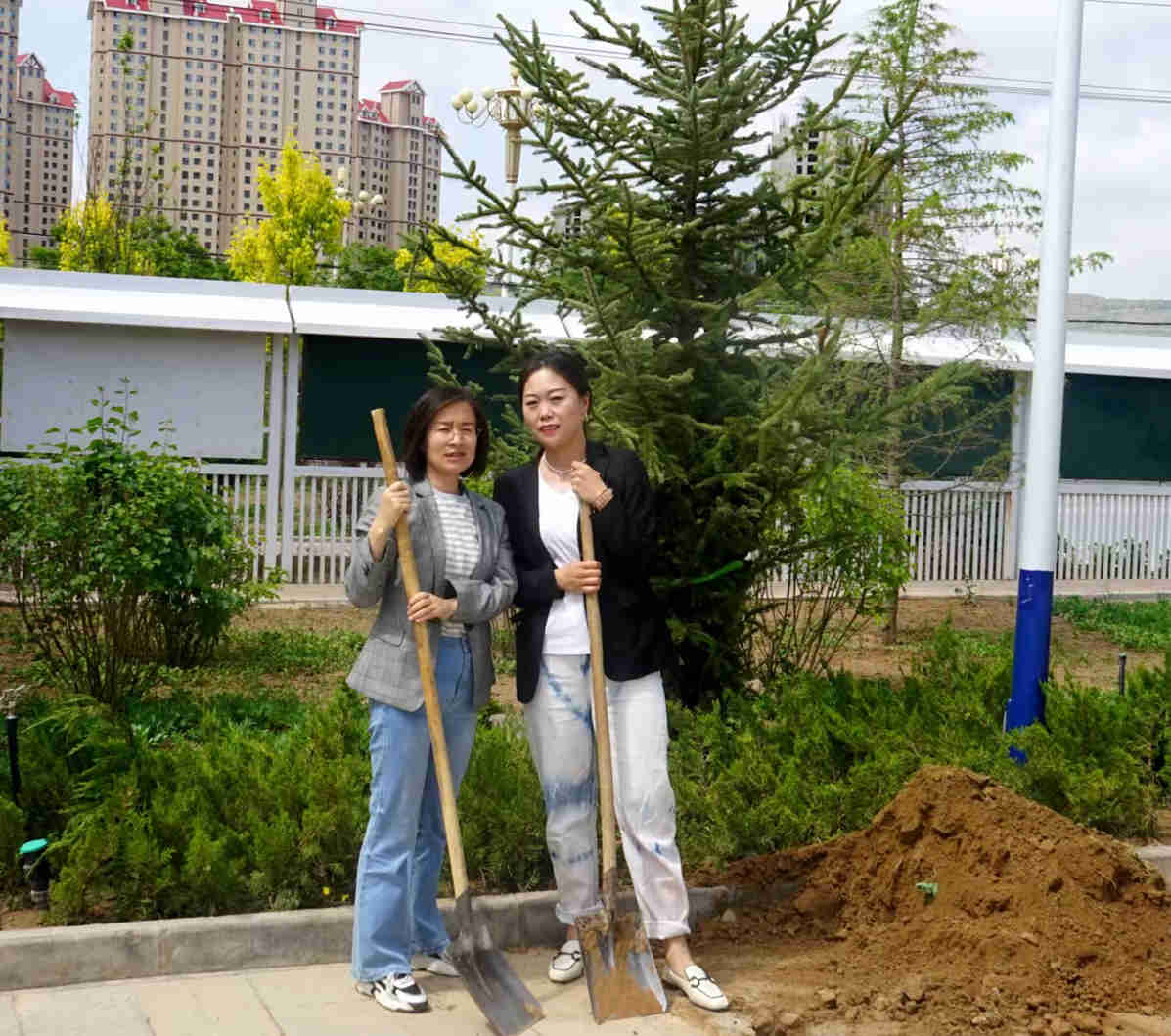 微信图片_20220512174508_副本.jpg