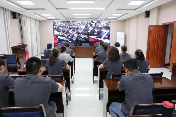 肃北法院：组织收看省第十四次党代会开幕式1.jpg