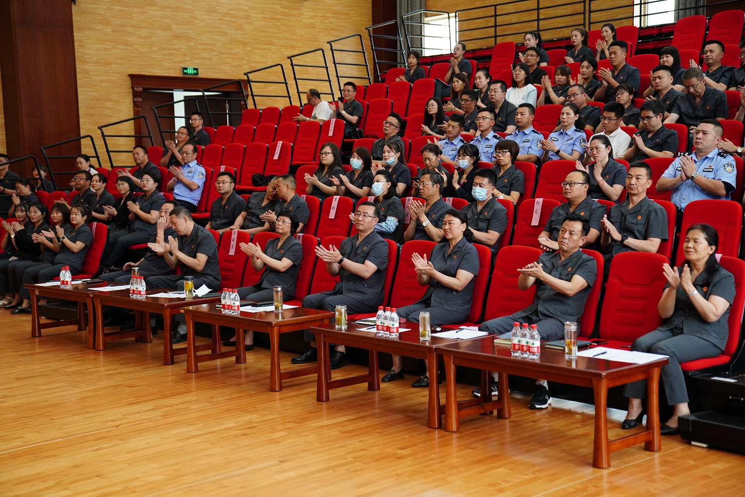 27a211cded2418abd3993bf84859400.jpg