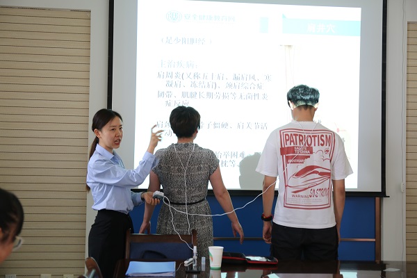 健康知识进法院 身心健康促发展——肃北法院举办健康知识讲座2.jpg