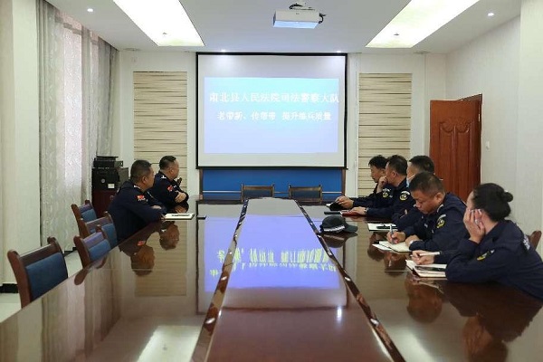 肃北县法院：“老带新”“传帮带”提升练兵质量1.jpg