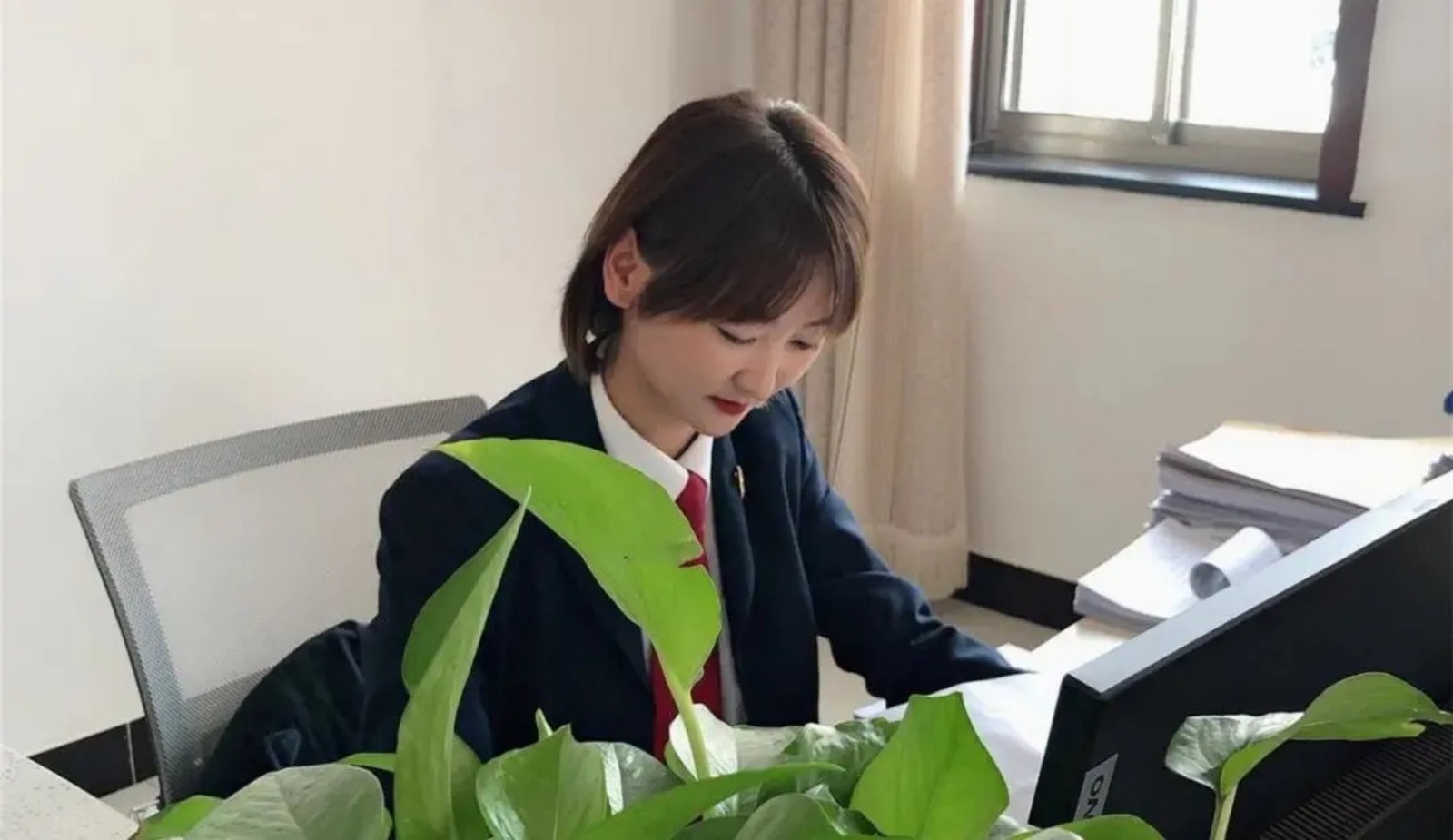 李育.jpg