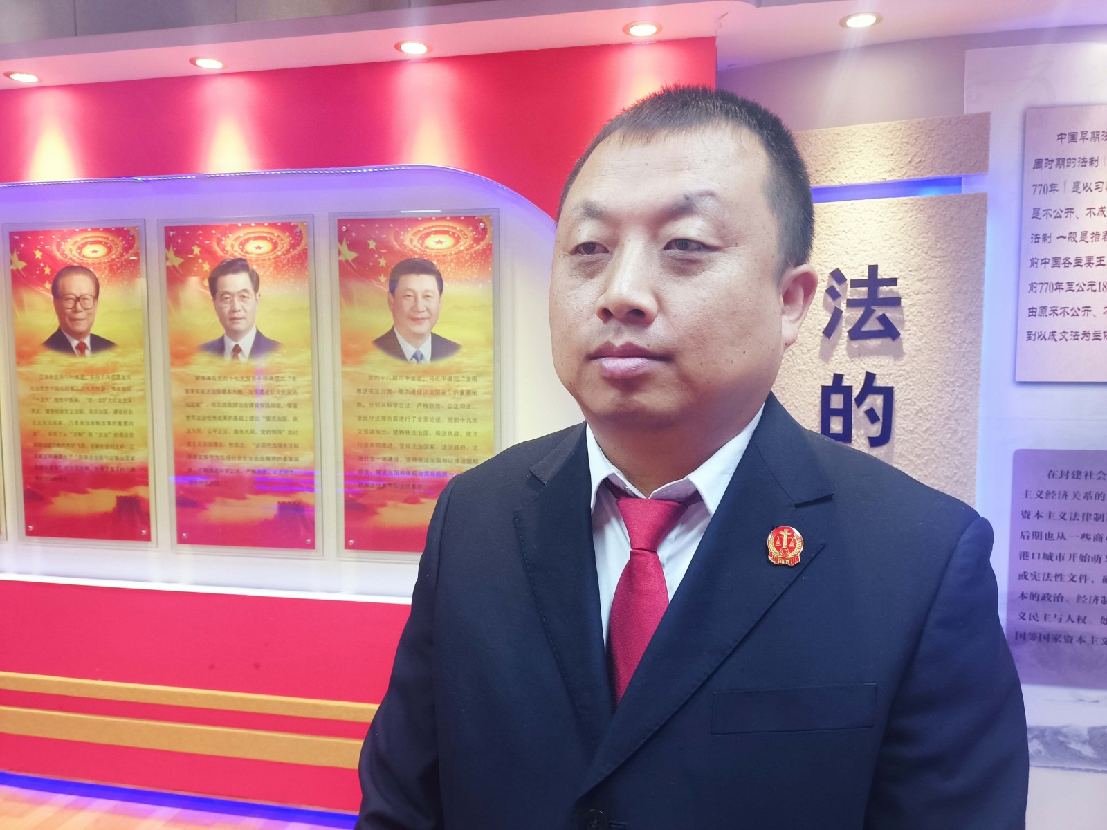 陆春.jpg