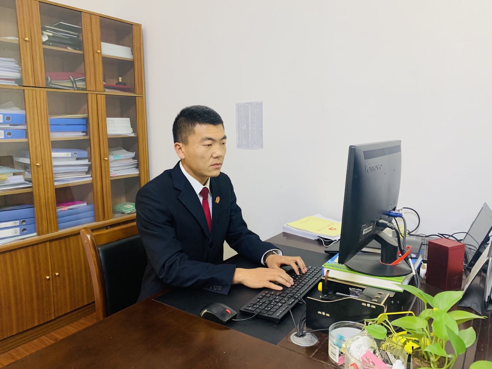 郑亮.jpg