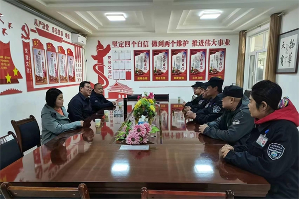 玉门关保护站座谈.jpg