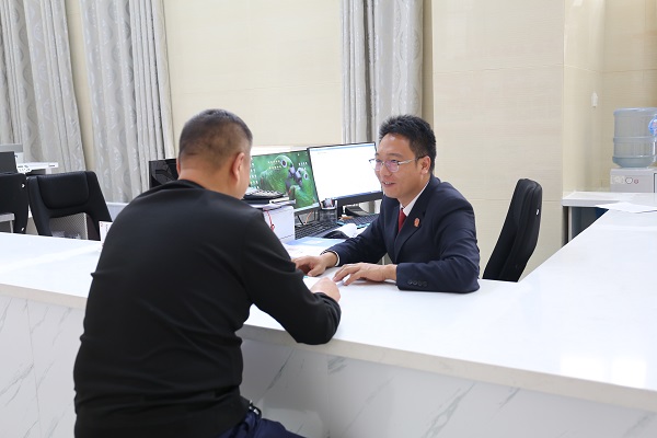 立案庭1.JPG
