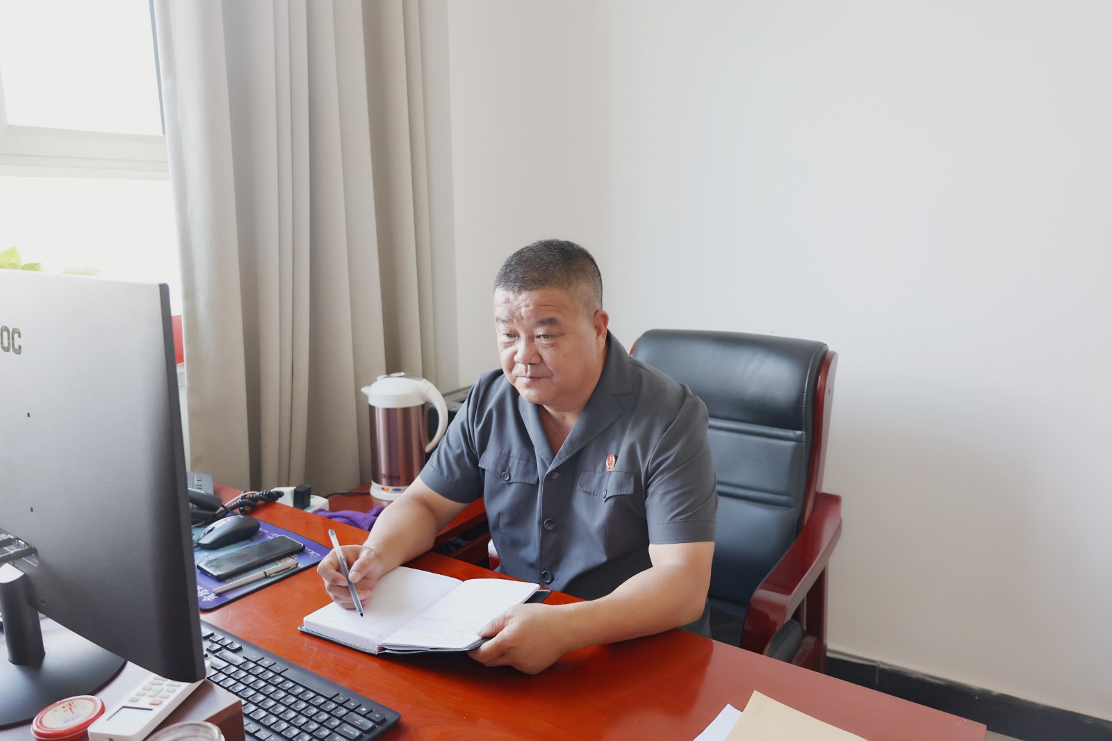 李新.jpg