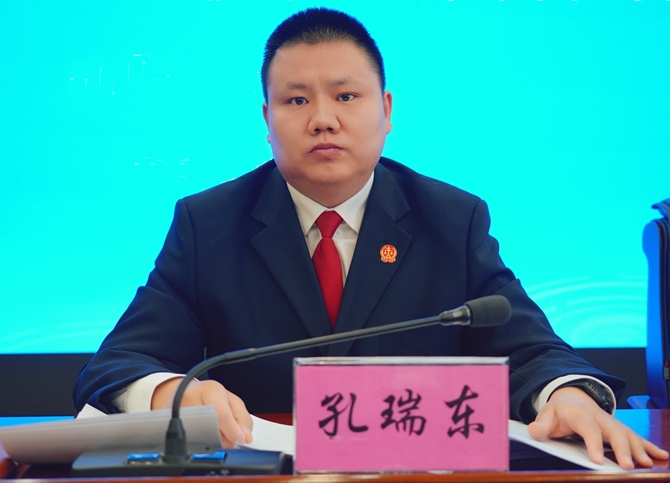 肃南县法院院长 孔瑞东.jpg