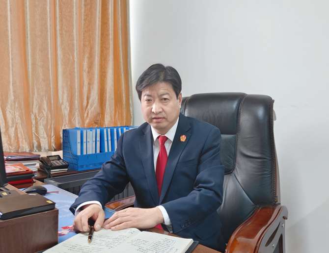 定西岷县法院院长照片_副本.jpg