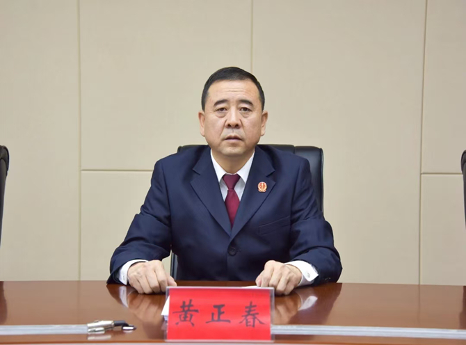 灵台法院院长照片_副本.jpg