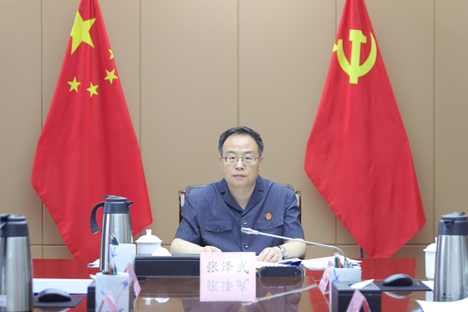 张泽武_副本.jpg