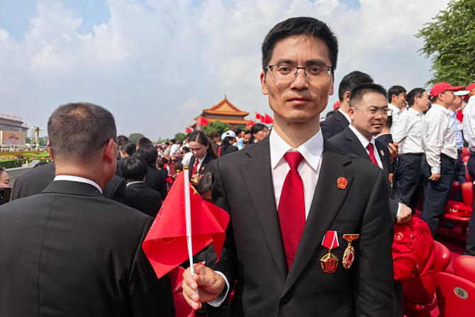 吴杰_副本.jpg