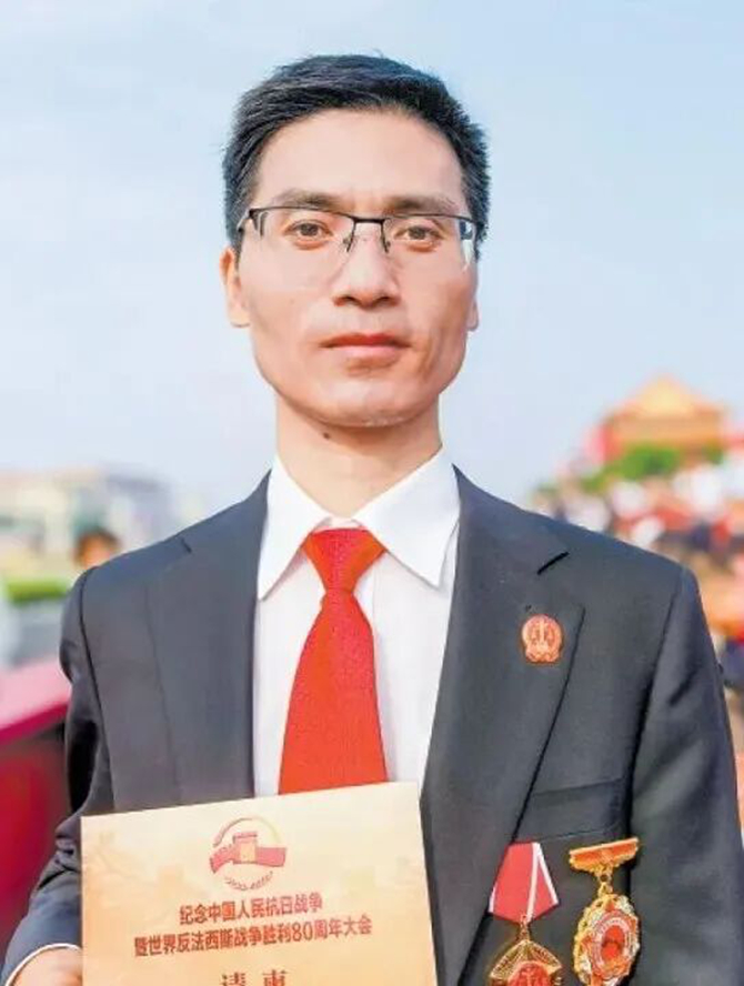 吴杰_副本.jpg