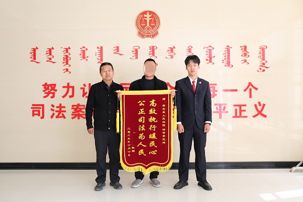 微信图片_20251013162950_211_87.jpg 微信图片_20251013162950_211_87.jpg