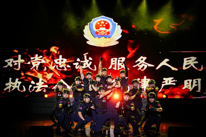 1警心向党 初心不改  王宏（甘肃省高级人民法院）_副本.jpg