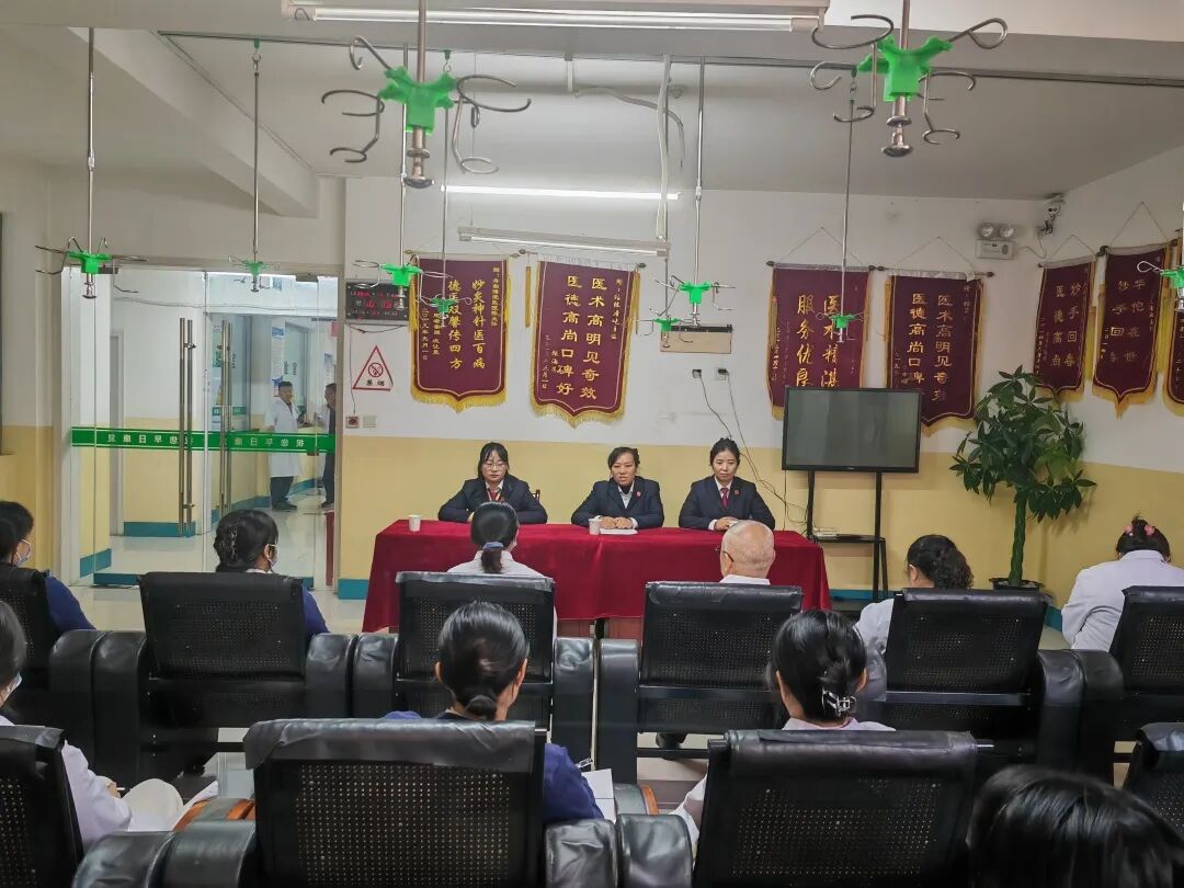 10月杨文瑛进企业 (2).jpg 10月杨文瑛进企业 (2).jpg