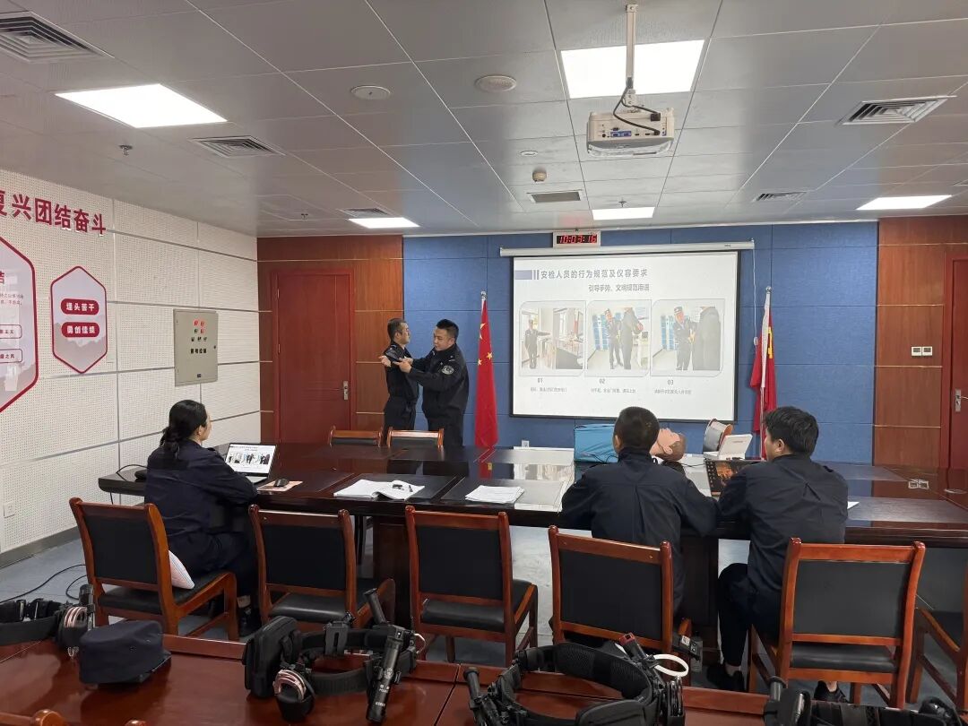 dbfff372117b3fd9737c57762645c7e.jpg dbfff372117b3fd9737c57762645c7e.jpg