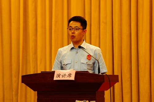 6、一等奖获得者刑二庭张传伟.jpg