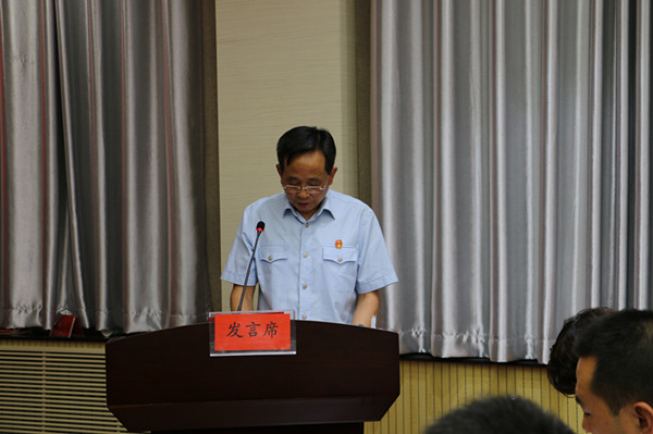 閭撻櫌闀�.jpg