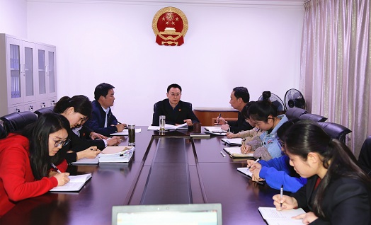 会议现场menhuwn.jpg