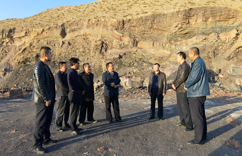 省法院副院长唐斌开庭审理重大刑事案件