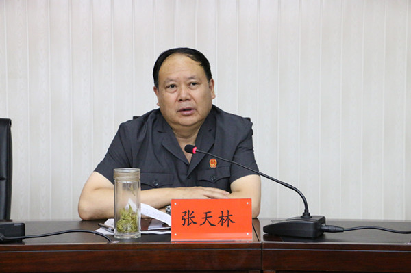 换装张院长讲话.jpg
