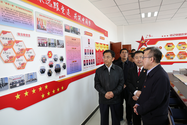 4E0A2792_鍓湰.jpg