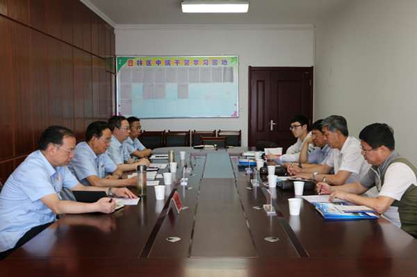 座谈会现场.jpg