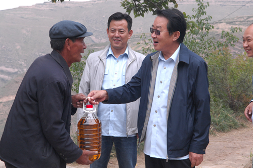 _鍥�锛氭彁鍓嶉�鍘昏妭鏃ラ棶鍊檁鍓湰.jpg