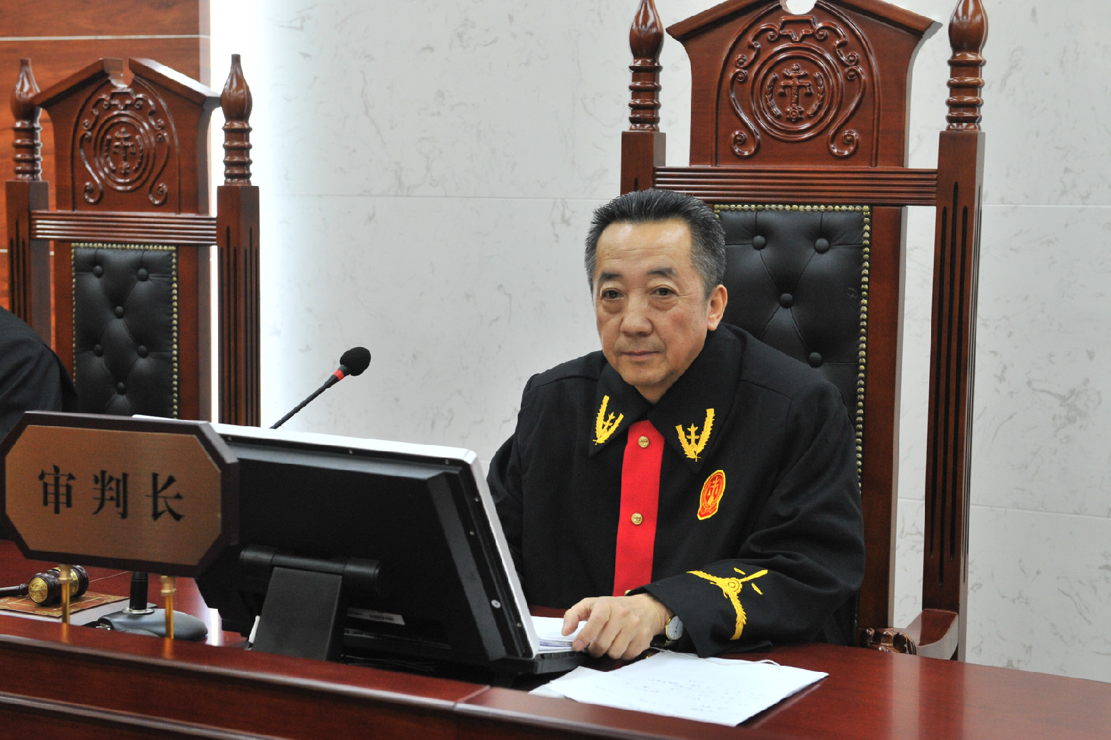 员额院庭长开庭进入常态化