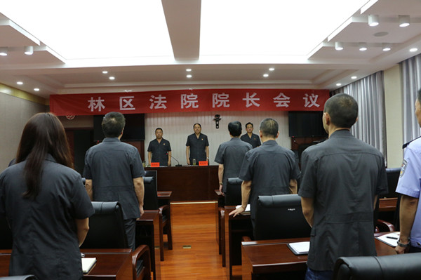 全体干警齐唱人民法院法官之歌2.jpg
