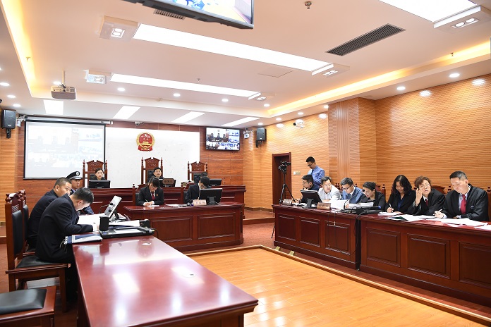 城关法院集中公开开庭审理三起涉恶案件